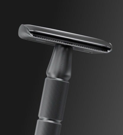 Reusable Metal Razor with 5 Stainless Steel Razor Blades– Gun Metal Black
